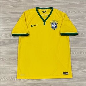 Nike 2014/15 CBF Brazil Home Soccer Jersey 575280-703 Men’s Size Medium